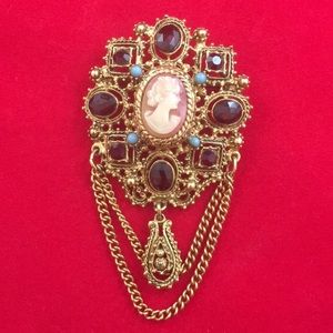 Vintage Florenza Cameo Brooch